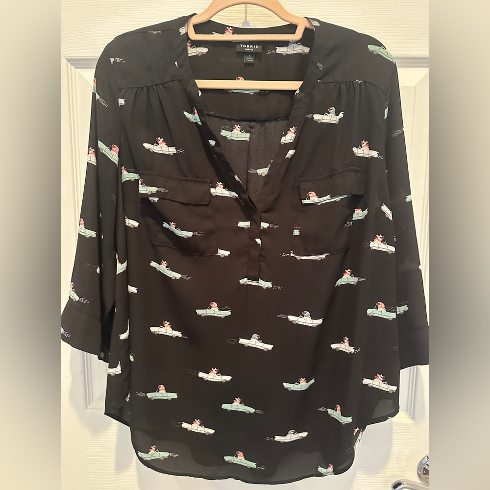 EUC Torrid Harper Blouse Size 1